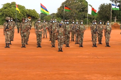 Tropas da SADC destroem bases de terroristas e resgatam 13 pessoas em Macomia