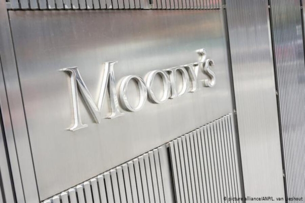 Moody&#039;s prevê risco para Moçambique e equilíbrio em Angola