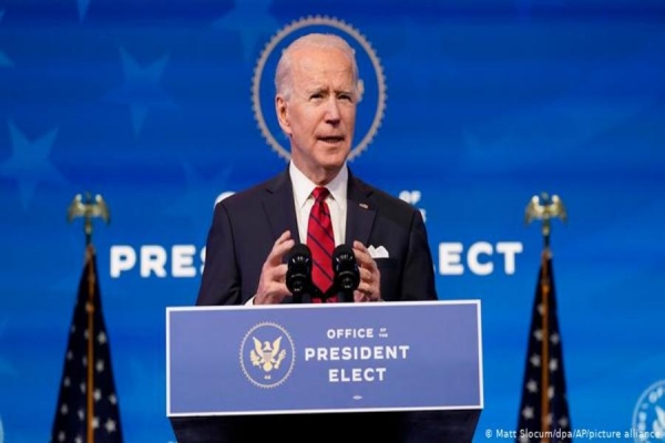 Democrata Biden assume país em dificuldades após quatro anos de governo Trump