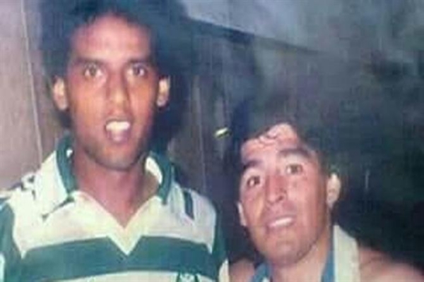 Ali Hassan o único moçambicano a jogar contra Diego Maradona