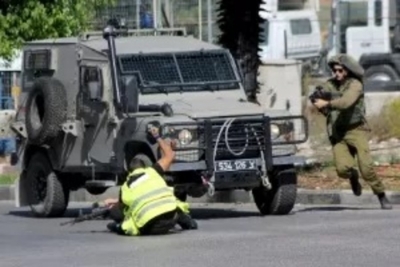 Palestinos, tropas israelenses se enfrentam após funeral