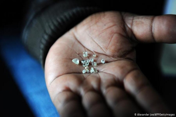 Diamantífera angolana e britânicos fecham acordo de exploração na Lunda Norte