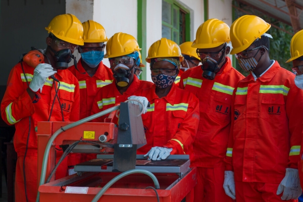 Cabo Delgado: Cerca de 300 jovens deslocados e desfavorecidos beneficiam de diferentes cursos