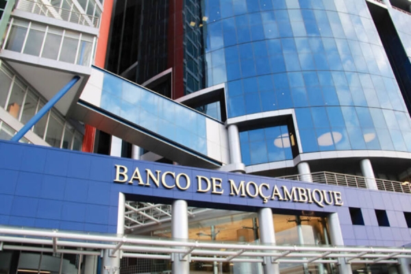 BM sanciona instituições de crédito e operadores financeiros