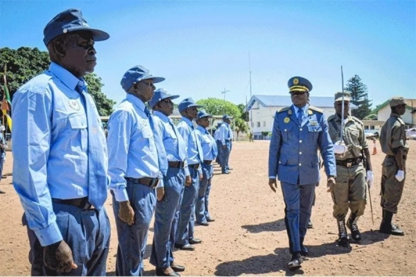 Cabo Delgado: Artistas repudiam a decisão da PRM em proibir o uso de uniforme policial nas suas obras