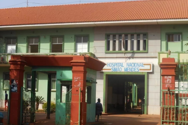 Hospital Simão Mendes, Bissau.