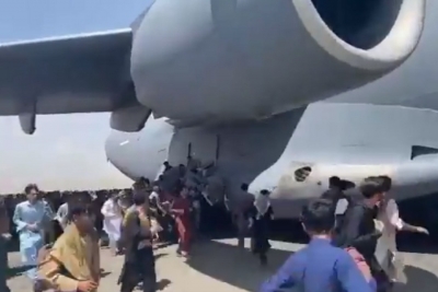 Afeganistão. Força Aérea dos EUA descobre restos humanos em trem de aterragem de avião