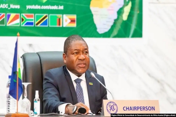 Filipe Nyusi, Presidente de Moçambique e, em exercício, da SADC, Reunião da &quot;troika&quot; em Maputo