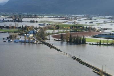 Fotografia aérea da cidade de Abbotsford, n a Colômbia-Britânica,com a Pradaria de Sumas inundada. 15 de Novembro de 2021.