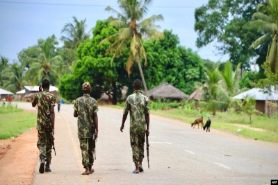 Militares moçambicanos, Mocíimboa da Praia, Mozambique. (Photo by ADRIEN BARBIER / AFP)