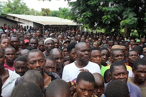 Cabo Delgado: “…queremos pedir a vossa colaboração na vigilância e denúncia. Não colaborem com os terroristas” – Governador