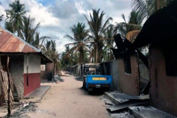 Cabo Delgado: Terroristas matam 16 pessoas e queimam mais de mil casas em Namuno