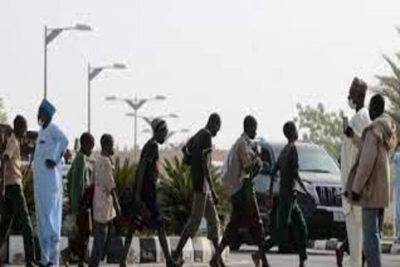 Homens armados sequestram 73 estudantes na Nigéria, dias depois que outro grupo foi libertado