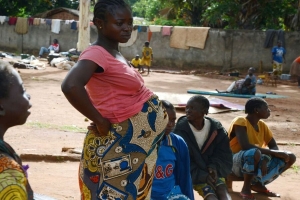 Cabo Delgado: Mulheres grávidas de Mazeze em Chiúre arriscam suas vidas em partos caseiros devido ao terrorismo