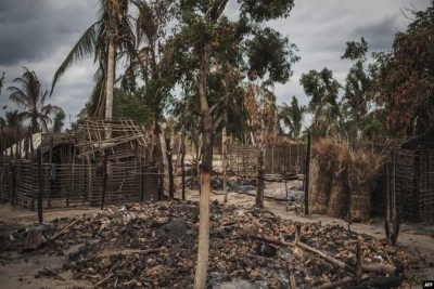 Casa destruida, Aldeia da Paz, Macomia, Cabo Delgado