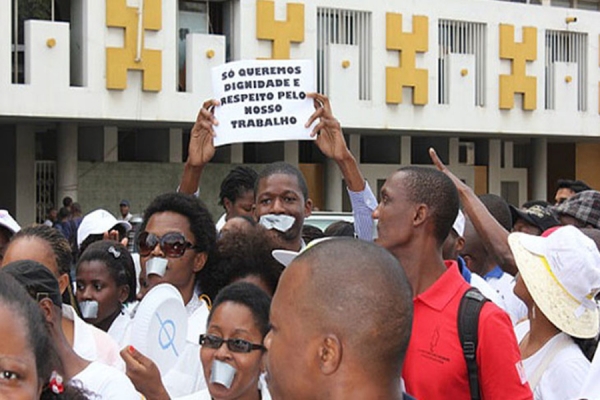 Moçambique: Atitude do Governo perante a greve dos médicos pode gerar mais conflitos - diz OAM