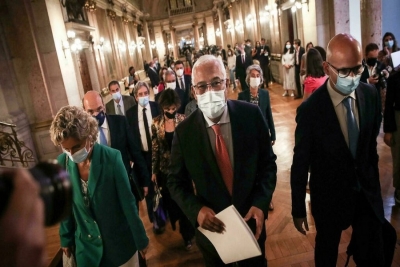 Parlamento português chumba Orçamento do Estado e abre a porta a eleições antecipadas