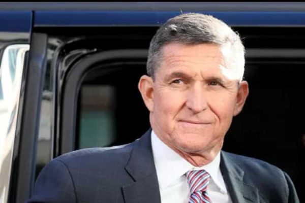 Trump anuncia indulto presidencial a seu ex-assessor Michael Flynn